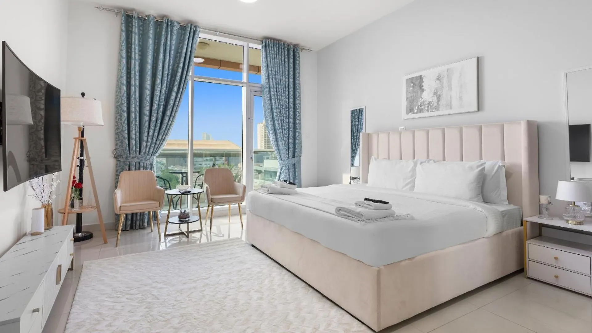 Elegant Urban Studio In Al Manara Tower, Jvt Dubai